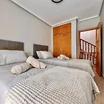 بيت للعطل La Mata House