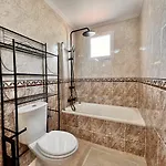 La Mata House *